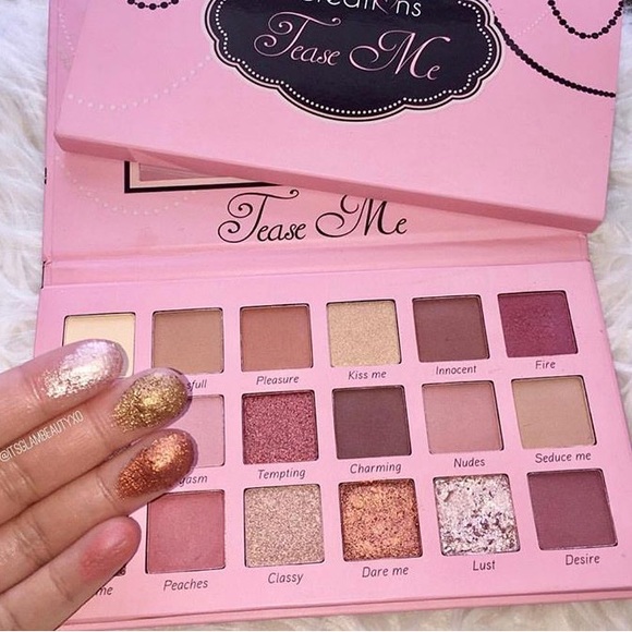 Gorgeous Tease Me Palette🔥 - Picture 1 of 2